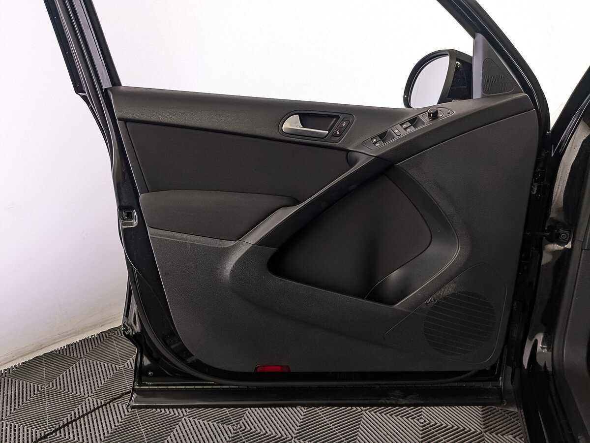 Купить Volkswagen Tiguan, 2015, 88 775 км.. Фото: #18