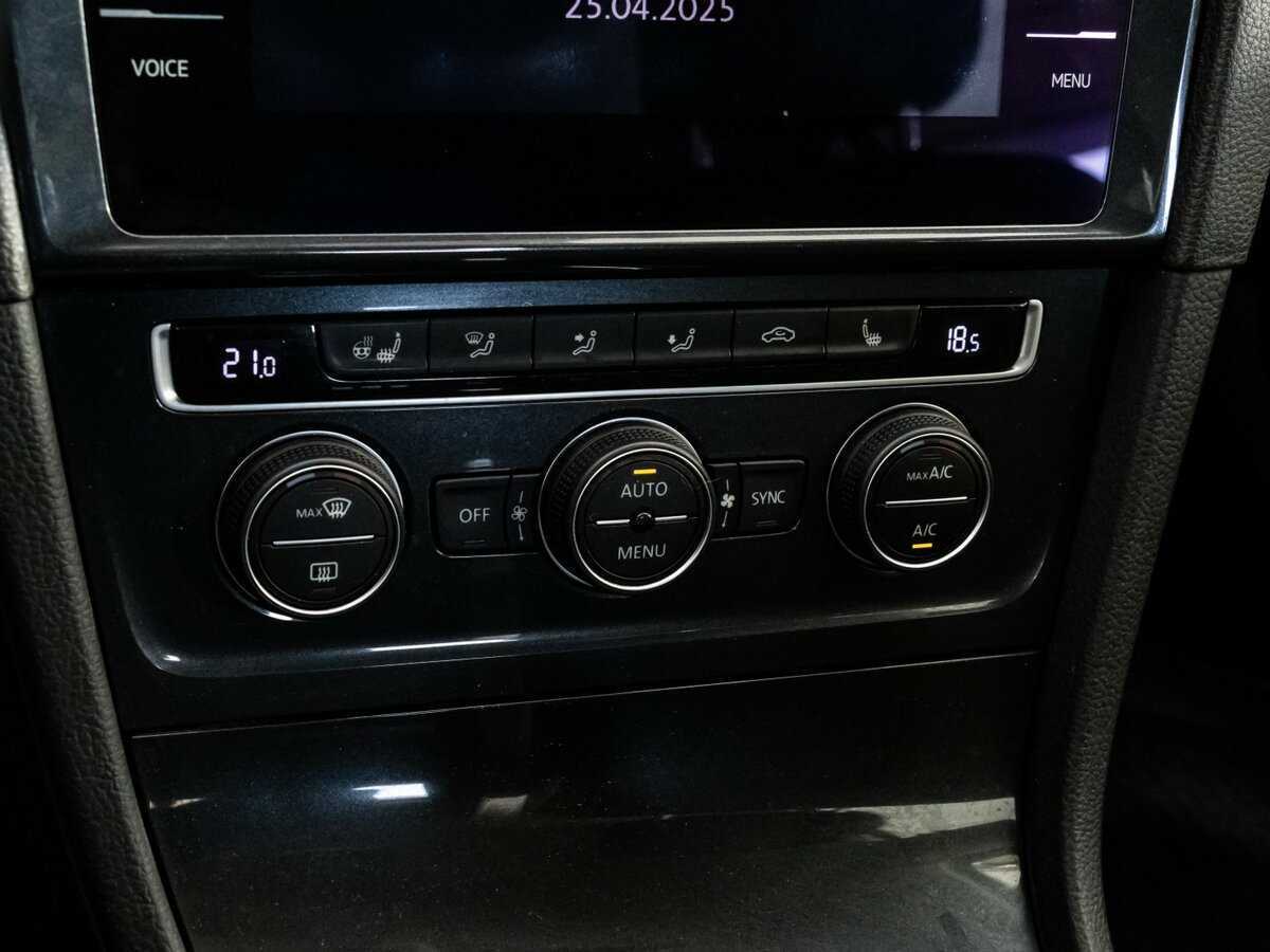 Купить Volkswagen Golf, 2018, 107 337 км.. Фото: #13