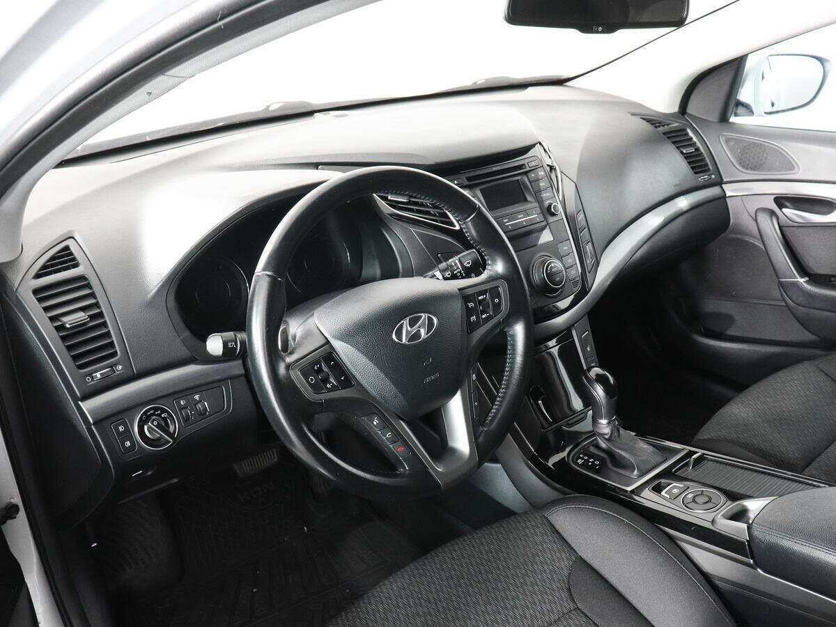 Купить Hyundai i40, 2016, 169 746 км.. Фото: #8