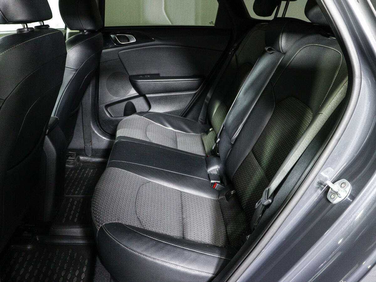 Купить Kia Ceed, 2019, 128 646 км.. Фото: #7