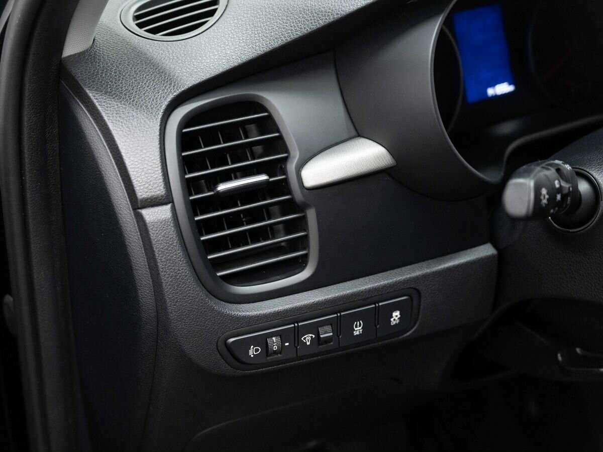 Купить Kia Rio, 2018, 141 525 км.. Фото: #17