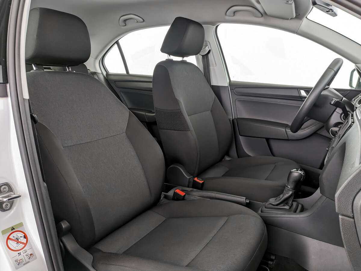 Купить Skoda Rapid, 2019, 92 650 км.. Фото: #18