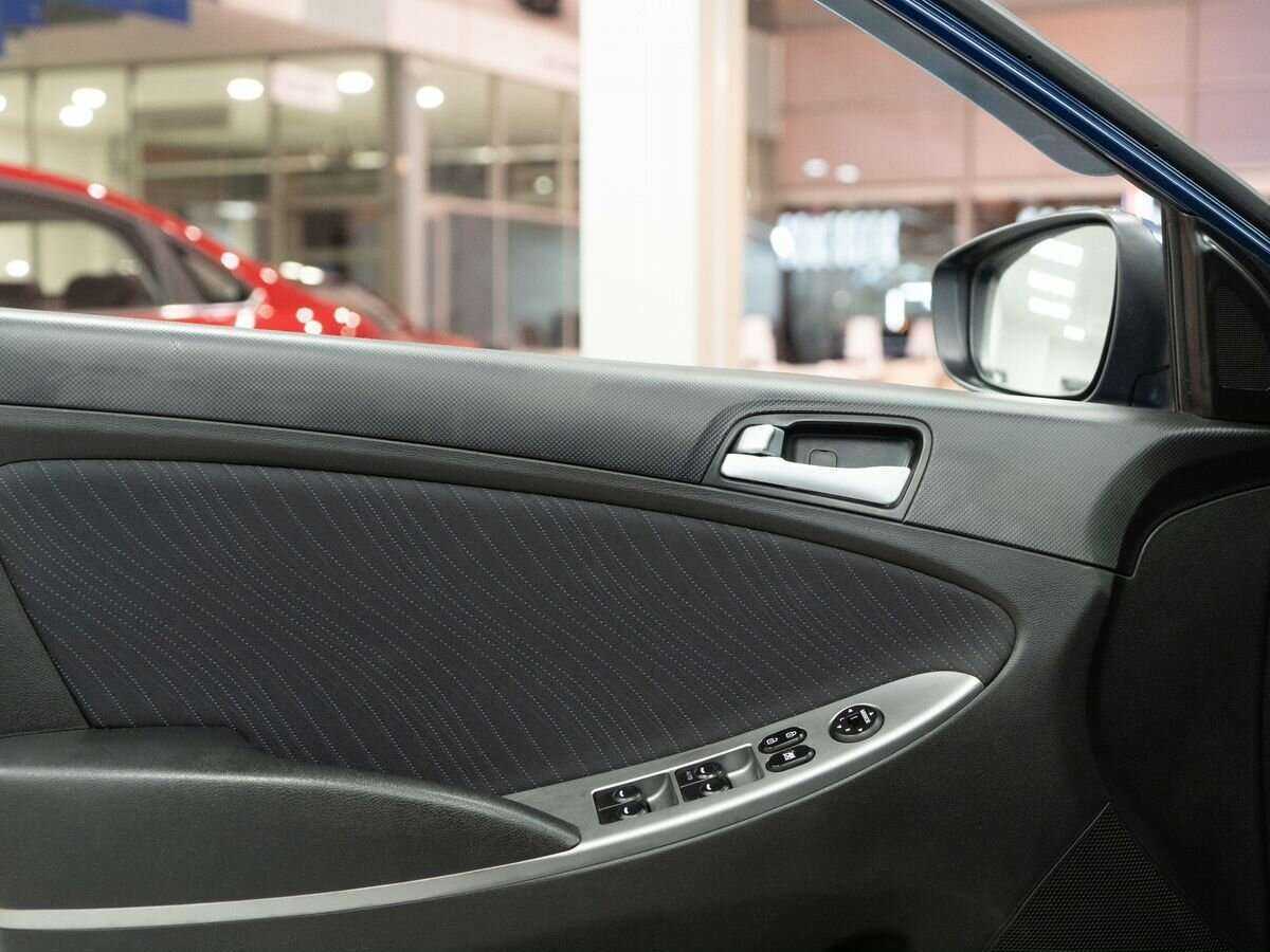 Купить Hyundai Solaris, 2015, 146 990 км.. Фото: #14