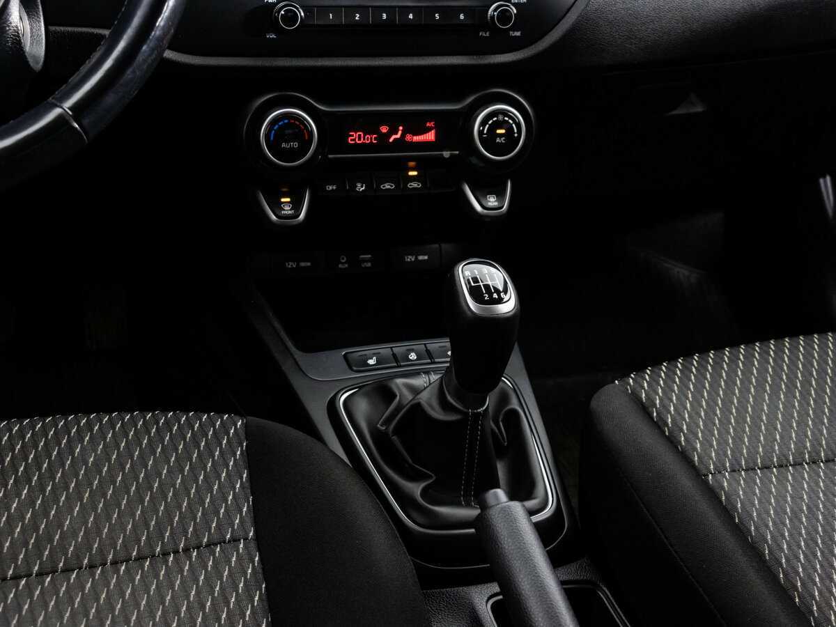 Купить Kia Rio, 2018, 119 409 км.. Фото: #12