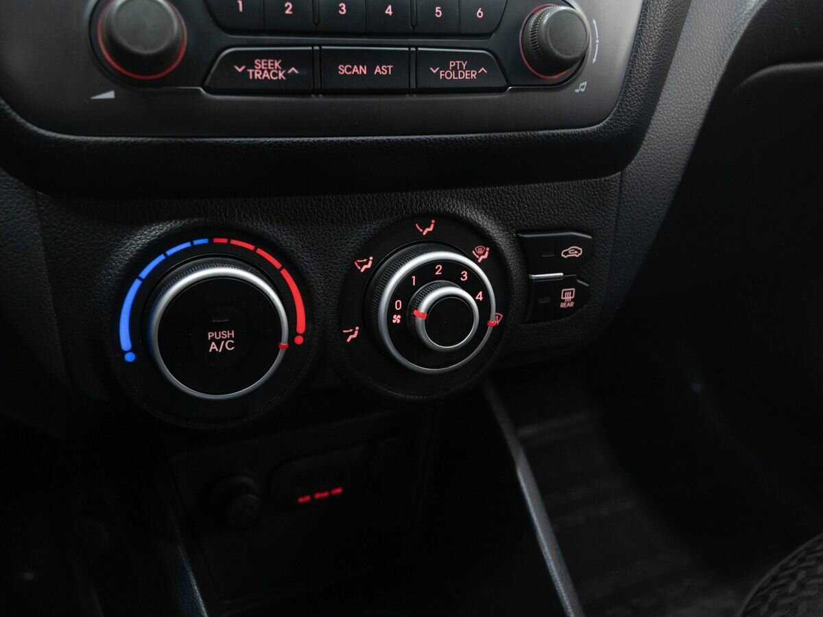 Купить Kia Rio, 2012, 218 000 км.. Фото: #15