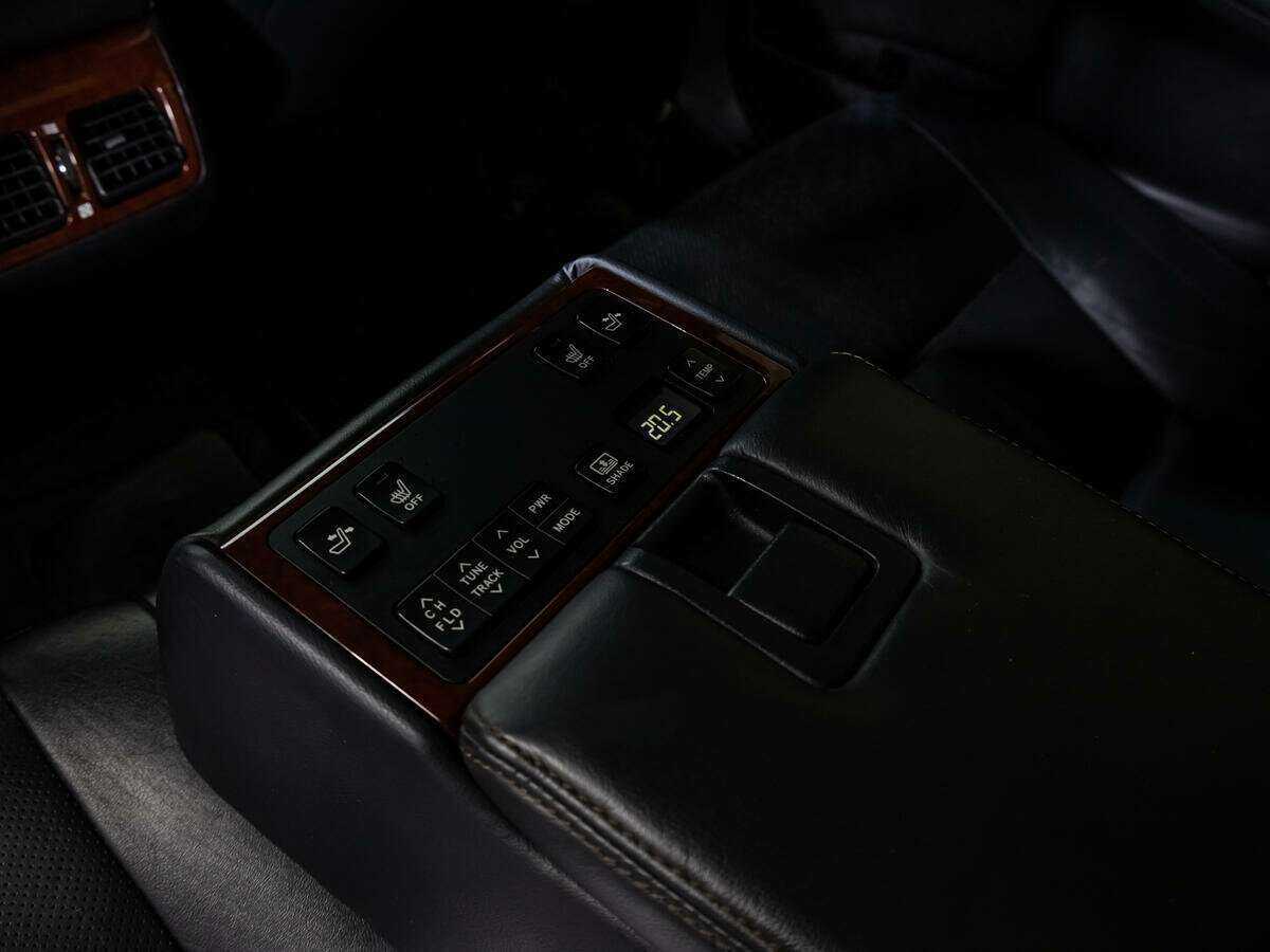 Купить Toyota Camry, 2013, 240 160 км.. Фото: #19