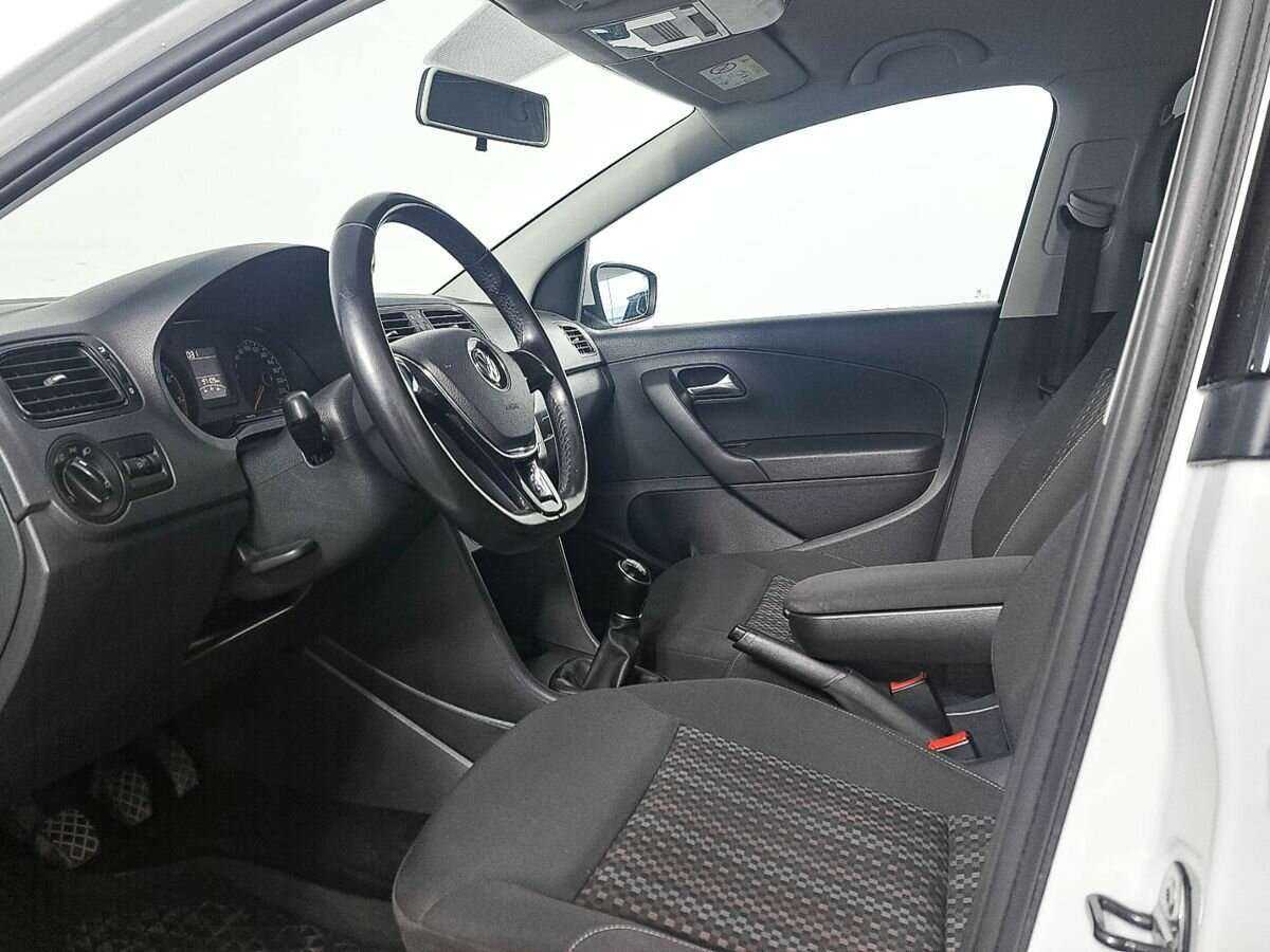 Купить Volkswagen Polo, 2016, 97 000 км.. Фото: #13