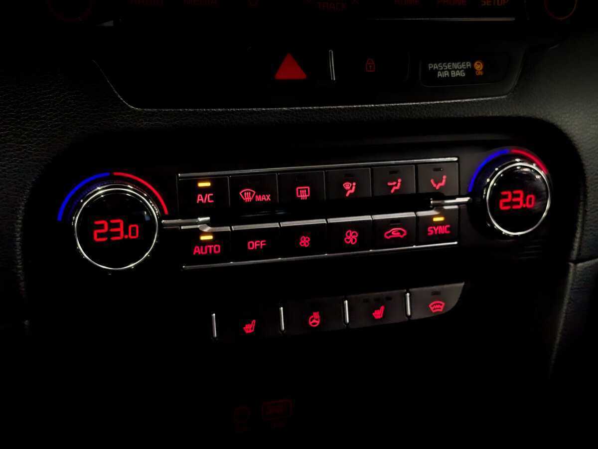 Купить Kia Ceed, 2019, 92 000 км.. Фото: #22