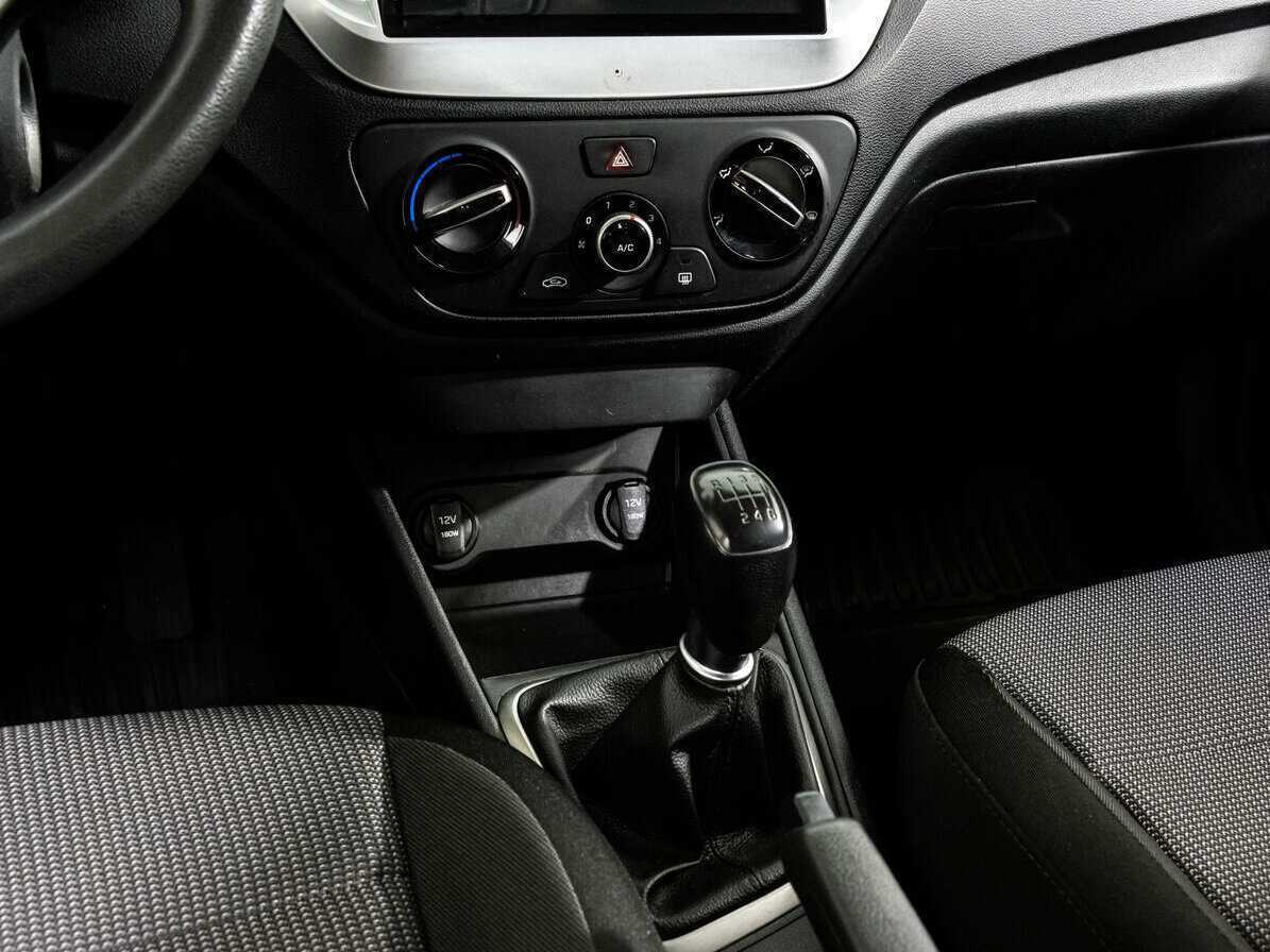 Купить Hyundai Solaris, 2017, 118 860 км.. Фото: #11