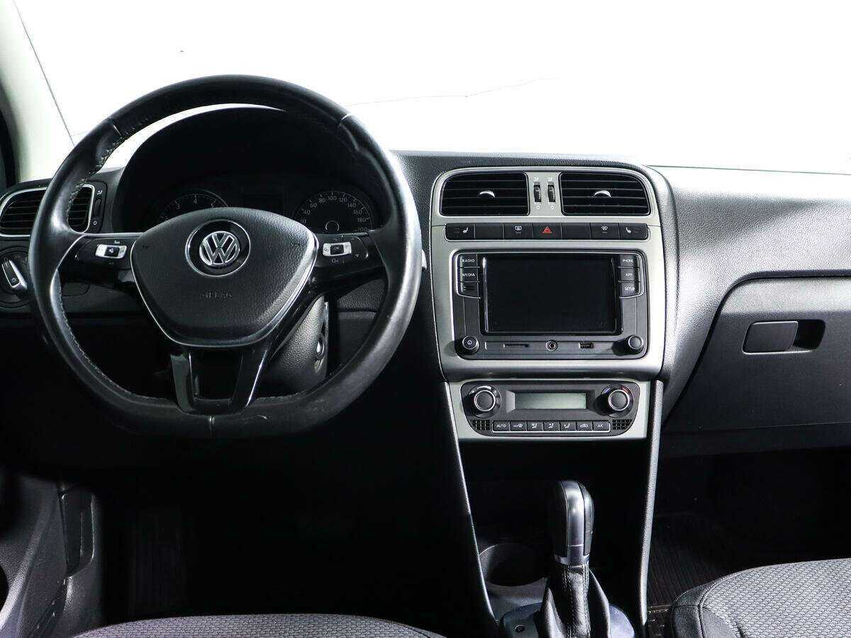 Купить Volkswagen Polo, 2017, 77 064 км.. Фото: #10