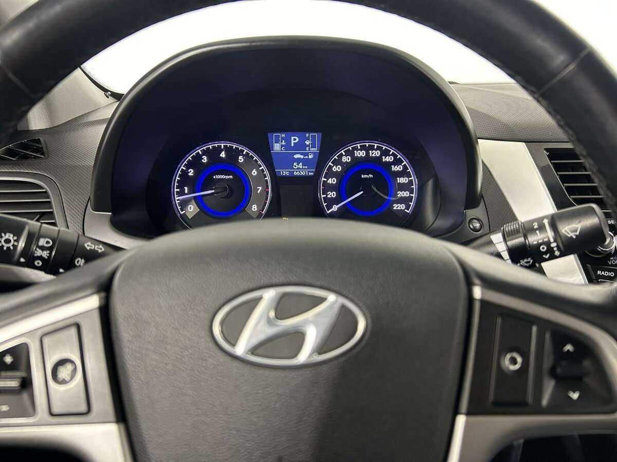 Купить Hyundai Solaris, 2015, 66 300 км.. Фото: #10