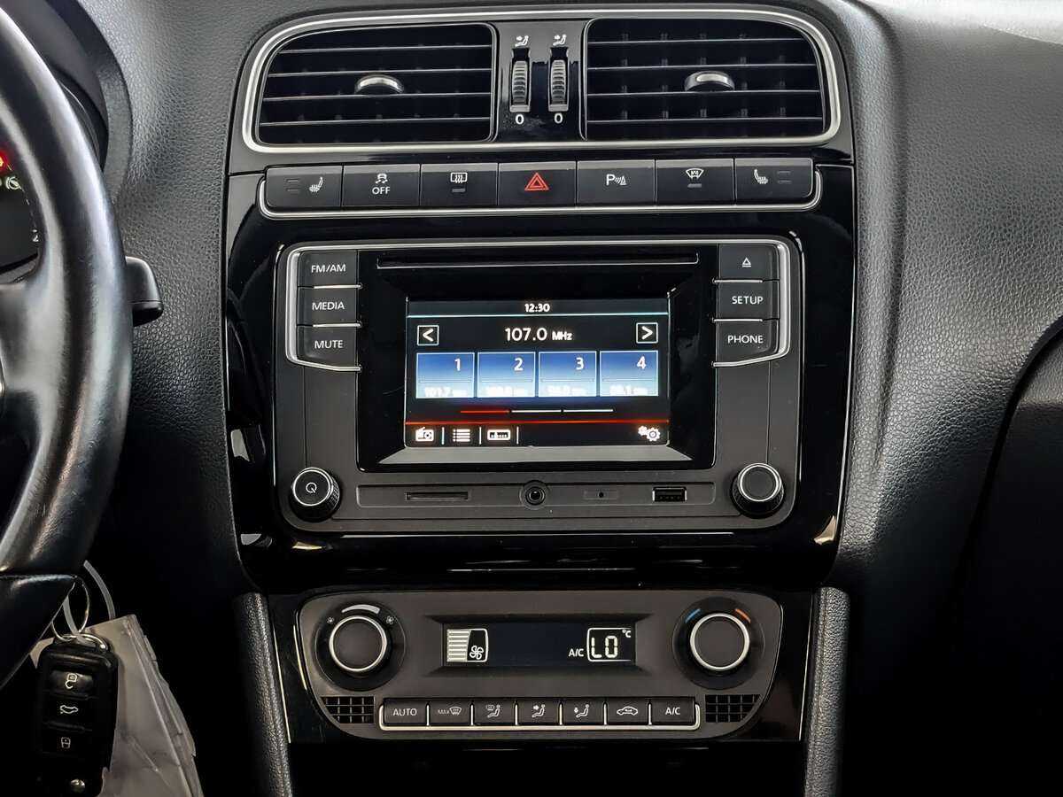 Купить Volkswagen Polo, 2017, 128 160 км.. Фото: #12