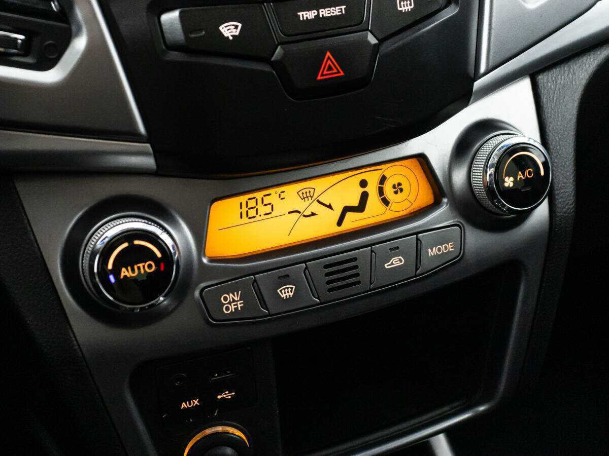 Купить SsangYong Actyon, 2013, 208 975 км.. Фото: #15
