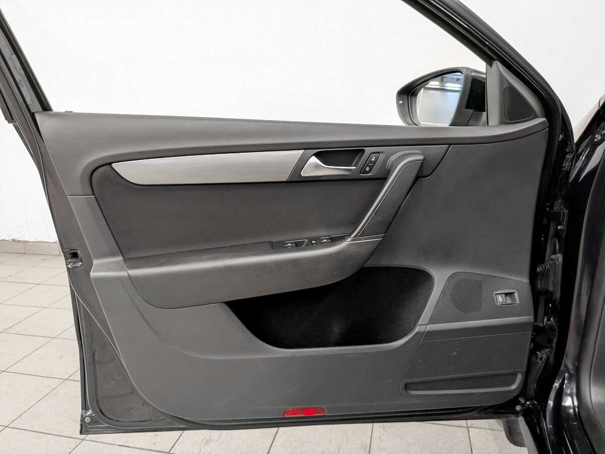 Купить Volkswagen Passat, 2012, 160 788 км.. Фото: #16