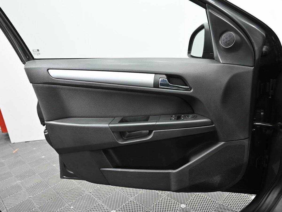 Купить Opel Astra, 2012, 159 000 км.. Фото: #6