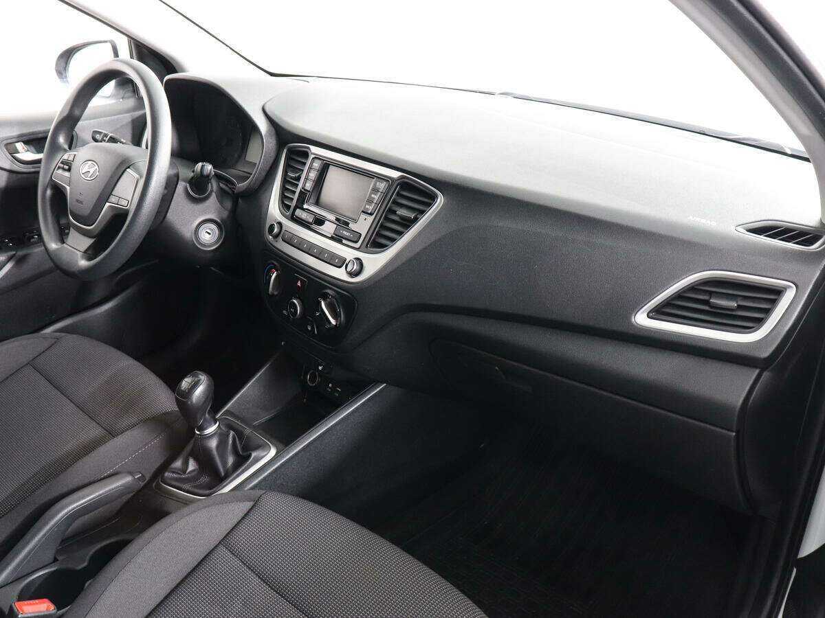 Купить Hyundai Solaris, 2018, 79 669 км.. Фото: #8