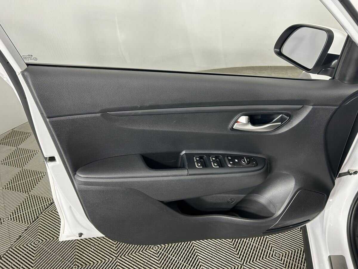 Купить Kia Rio, 2021, 17 801 км.. Фото: #7