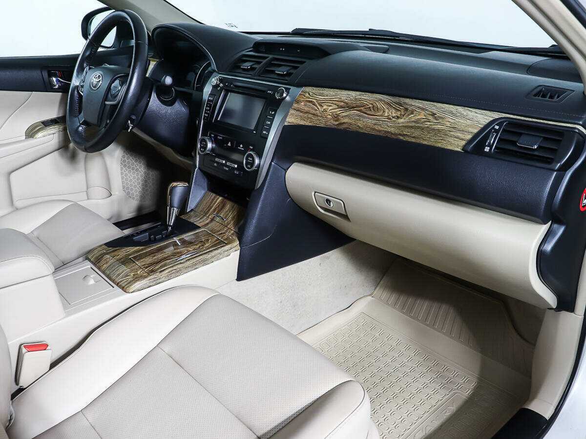 Купить Toyota Camry, 2014, 81 372 км.. Фото: #10