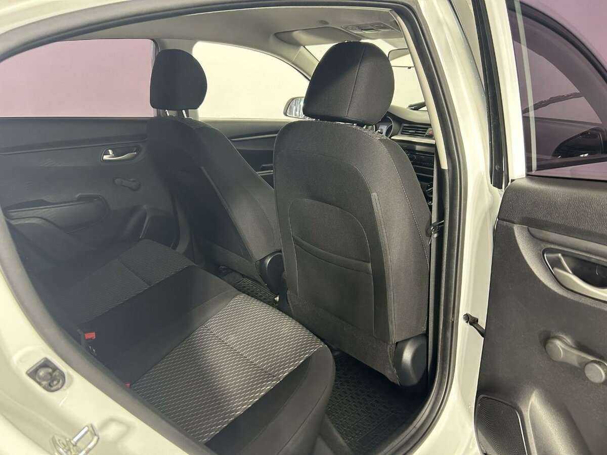 Купить Kia Rio, 2018, 39 716 км.. Фото: #15