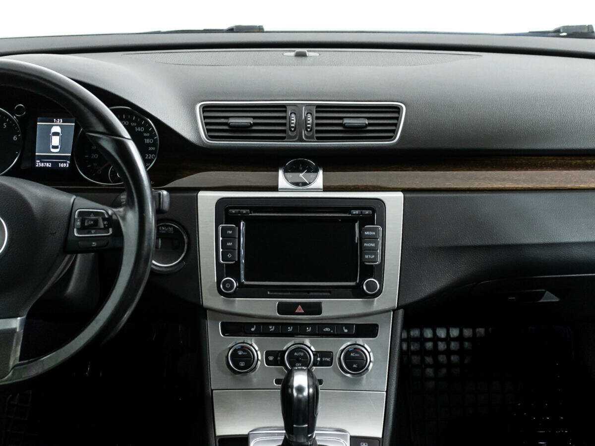 Купить Volkswagen Passat, 2012, 258 780 км.. Фото: #13