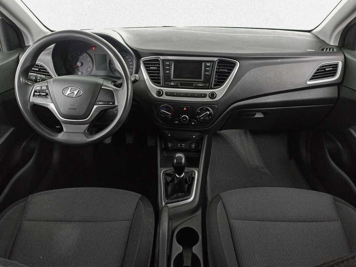 Купить Hyundai Solaris, 2017, 157 403 км.. Фото: #11