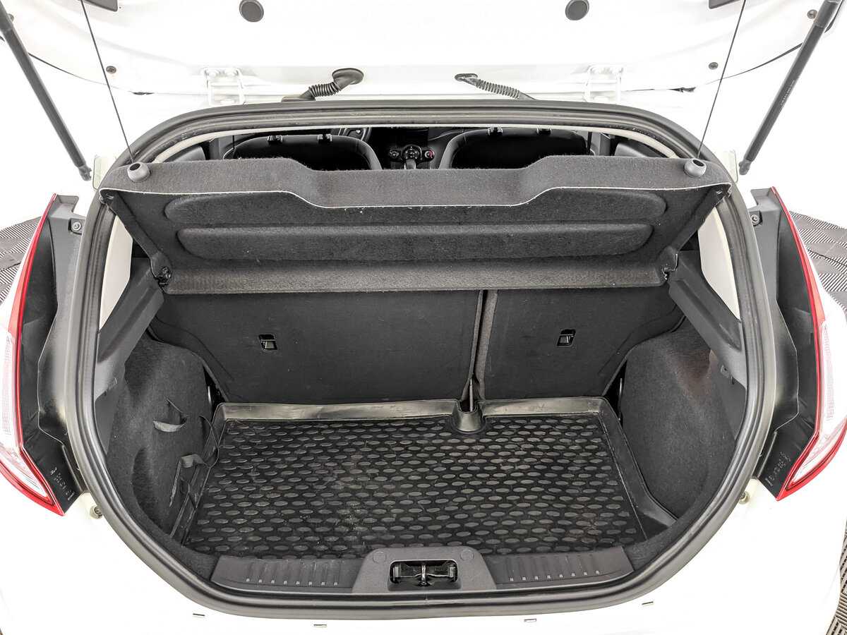 Купить Ford Fiesta, 2017, 87 177 км.. Фото: #9