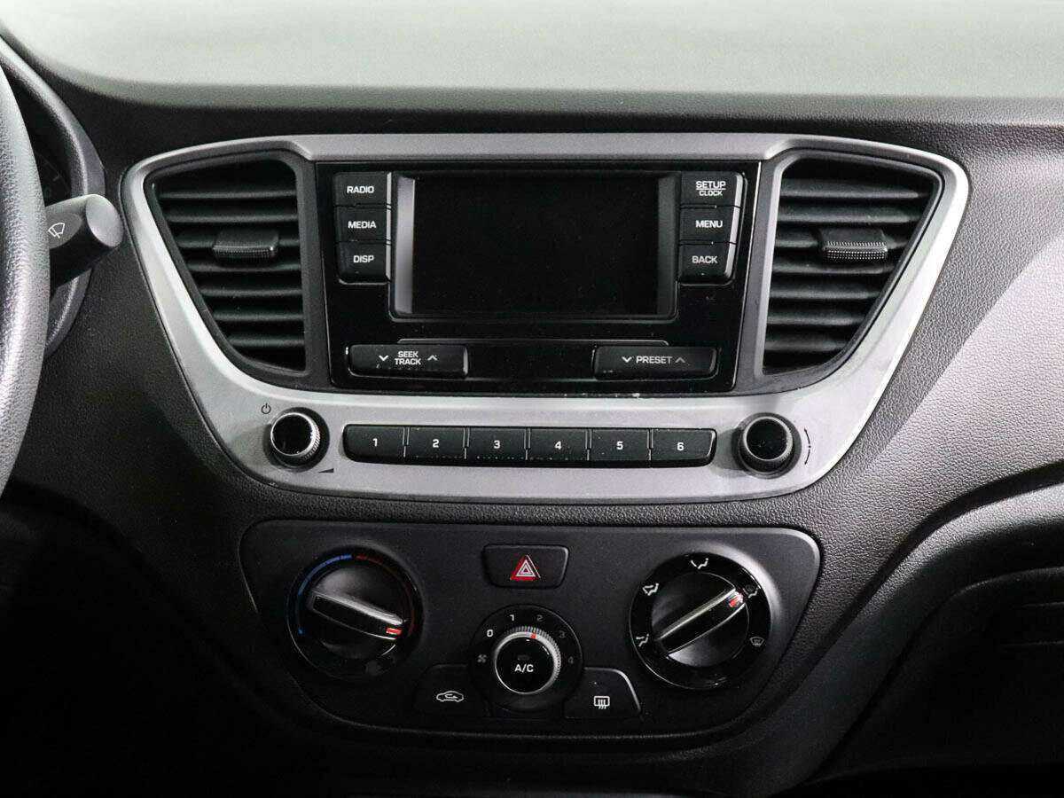 Купить Hyundai Solaris, 2017, 75 300 км.. Фото: #11