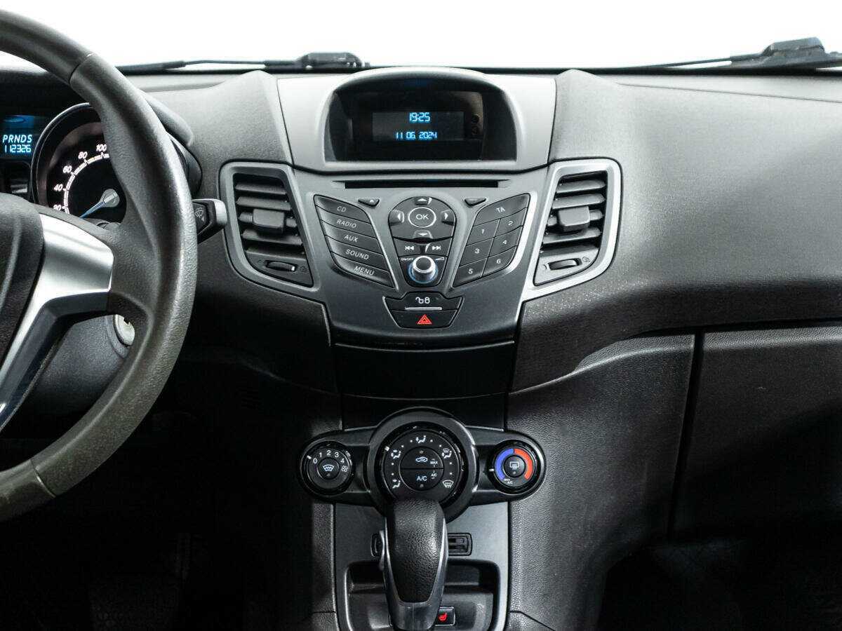 Купить Ford Fiesta, 2016, 112 325 км.. Фото: #13