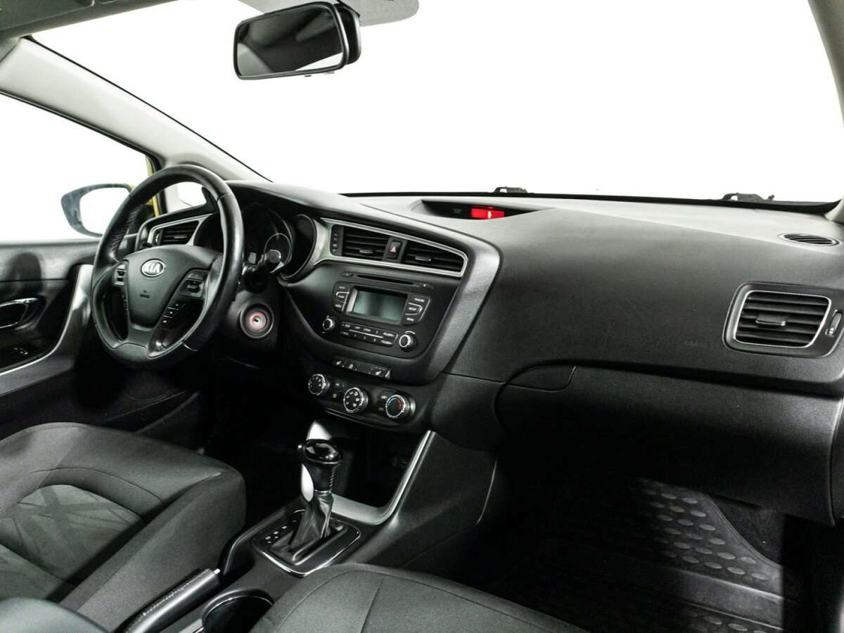 Купить Kia Ceed, 2016, 159 334 км.. Фото: #8