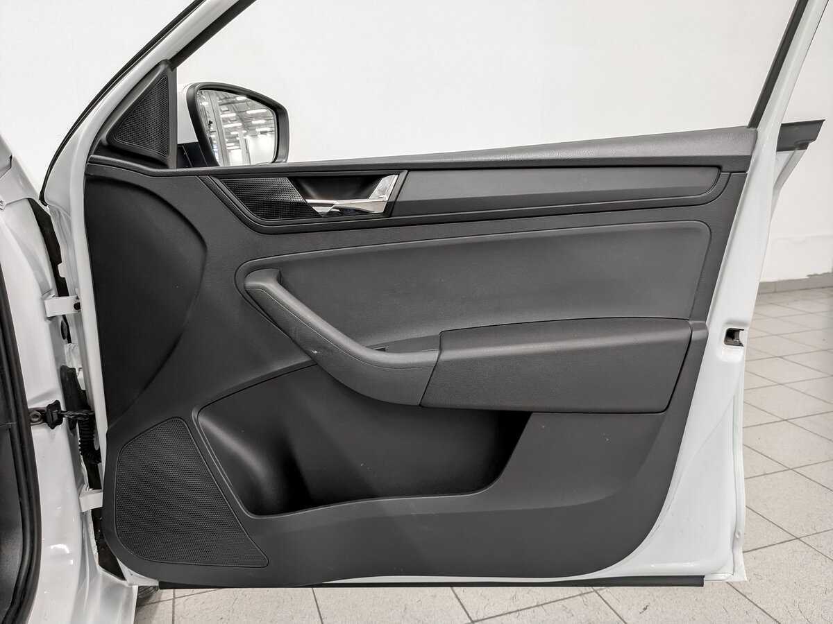 Купить Skoda Rapid, 2017, 176 367 км.. Фото: #23
