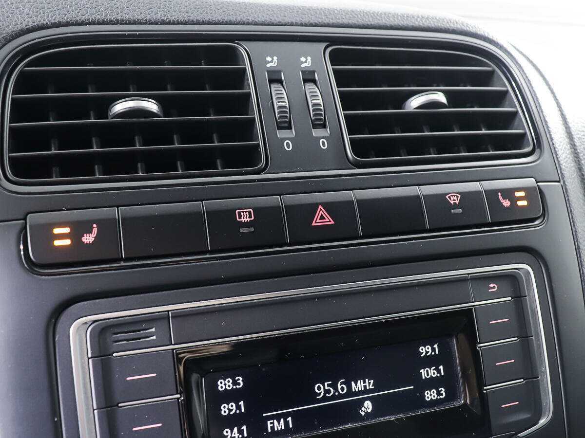 Купить Volkswagen Polo, 2017, 97 800 км.. Фото: #17