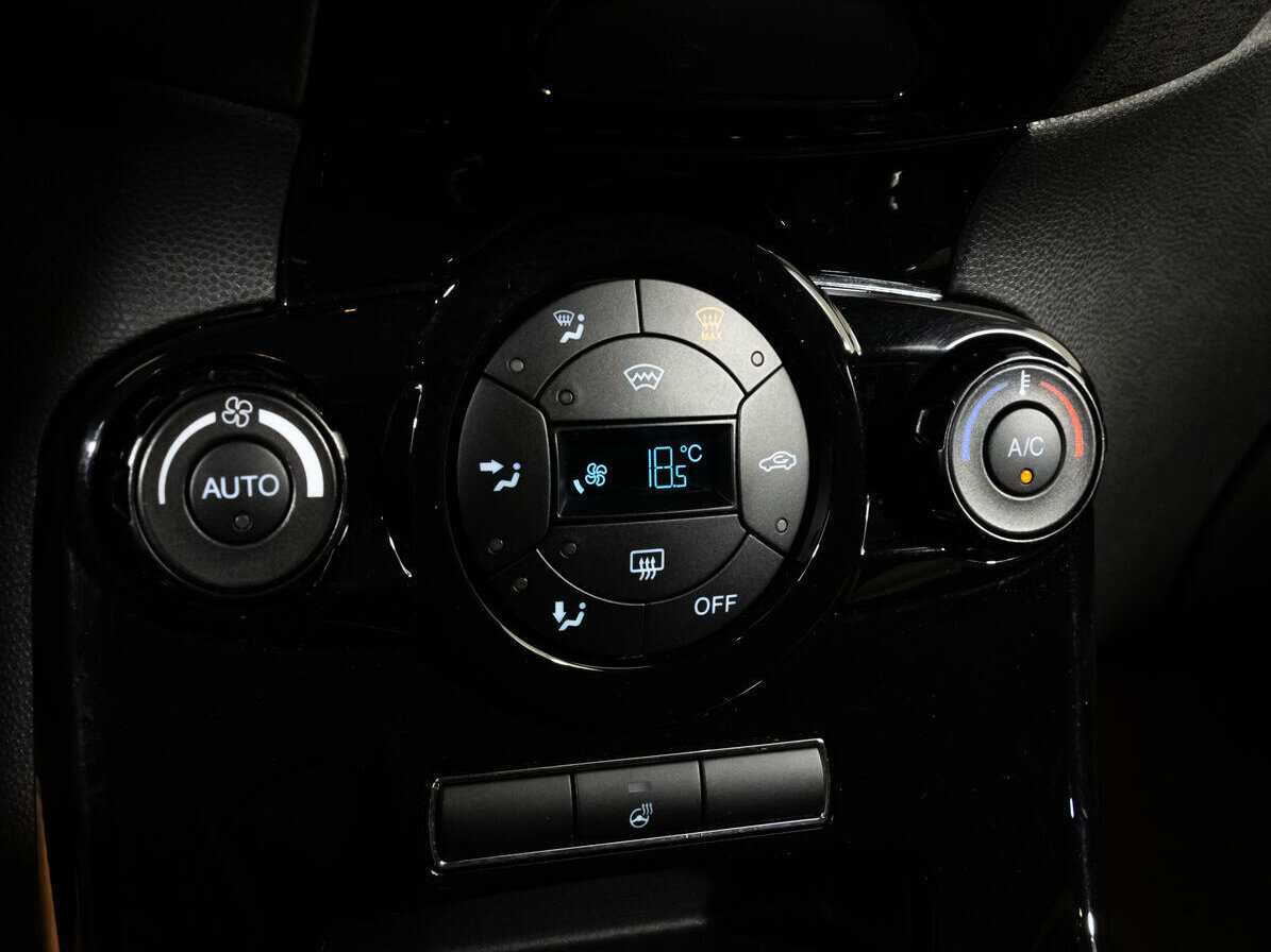 Купить Ford Fiesta, 2017, 142 334 км.. Фото: #11