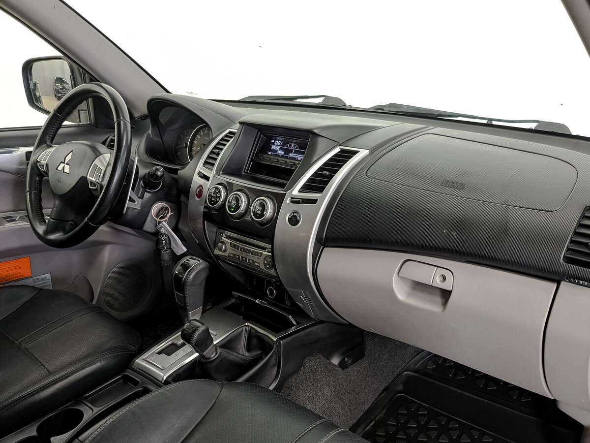 Купить Mitsubishi Pajero Sport, 2012, 270 085 км.. Фото: #8