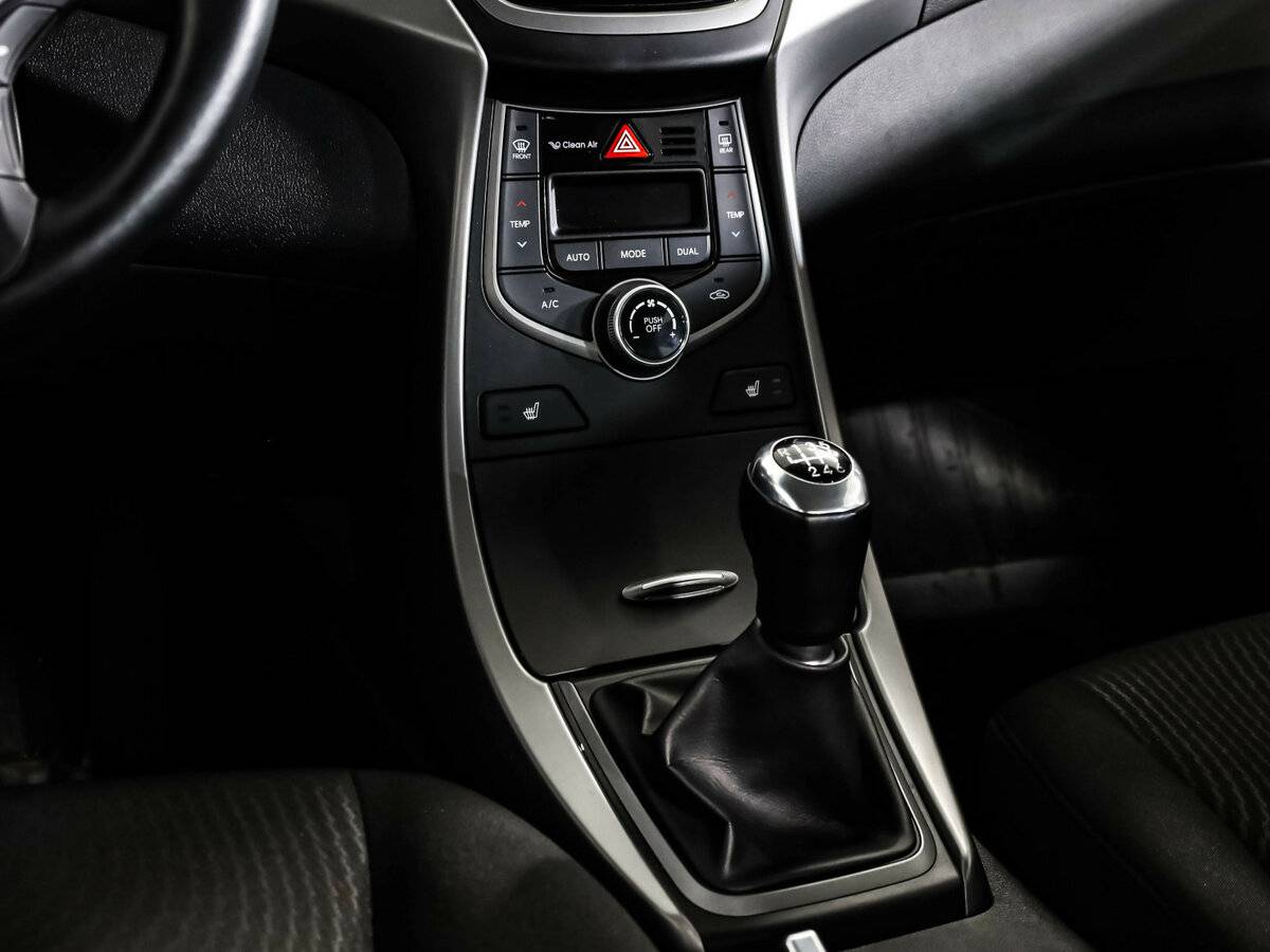Купить Hyundai Elantra, 2015, 15 577 км.. Фото: #10