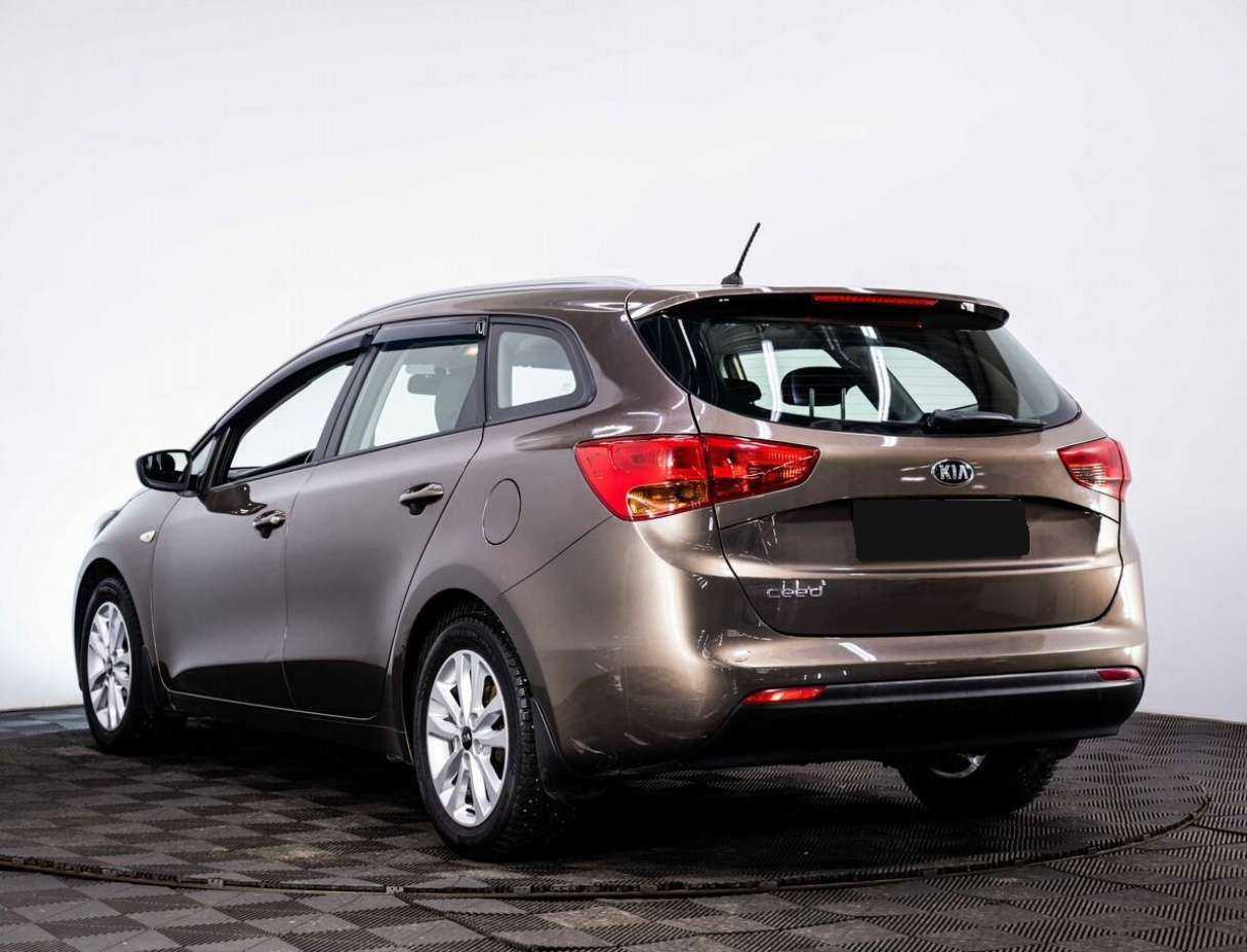 Купить Kia Ceed, 2014, 141 000 км.. Фото: #3
