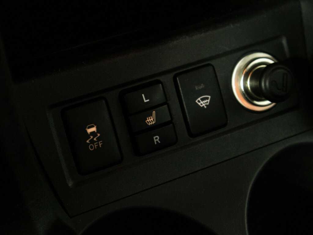 Купить Toyota RAV4, 2012, 178 976 км.. Фото: #17