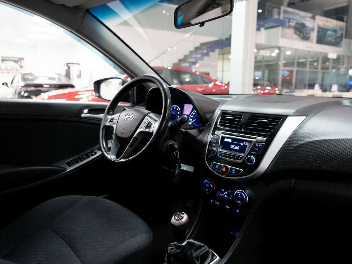 Купить Hyundai Solaris, 2015, 146 990 км.. Фото: #15