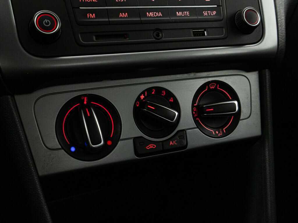 Купить Volkswagen Polo, 2016, 186 043 км.. Фото: #15