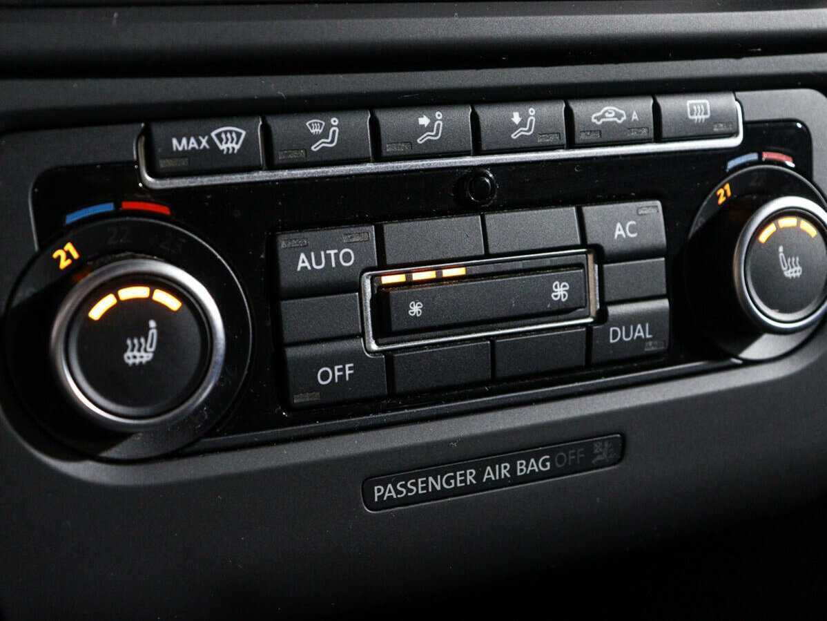 Купить Volkswagen Golf, 2012, 87 560 км.. Фото: #13