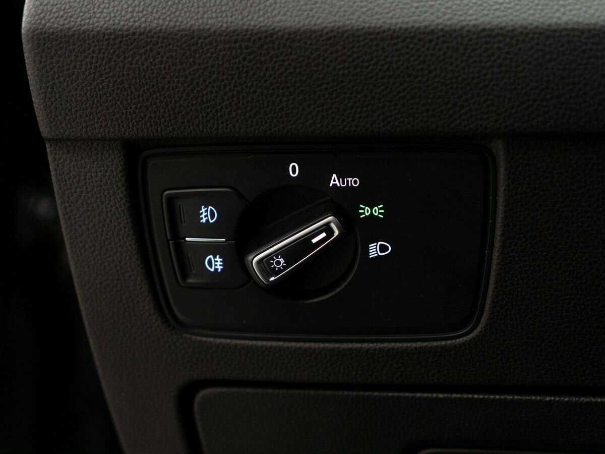 Купить Volkswagen Passat, 2017, 161 748 км.. Фото: #16