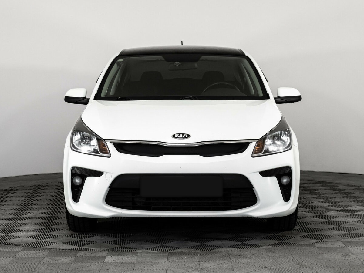 Купить Kia Rio, 2017, 127 850 км.. Фото: #1