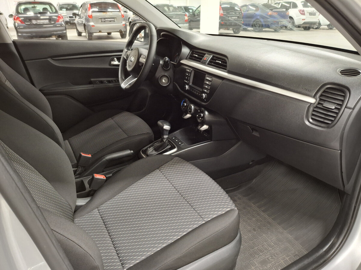 Купить Kia Rio, 2020, 167 330 км.. Фото: #10