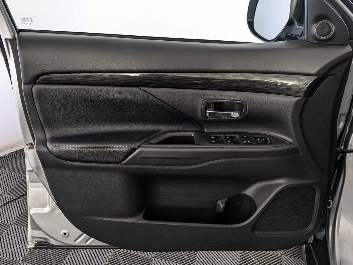 Купить Mitsubishi Outlander, 2017, 228 089 км.. Фото: #13