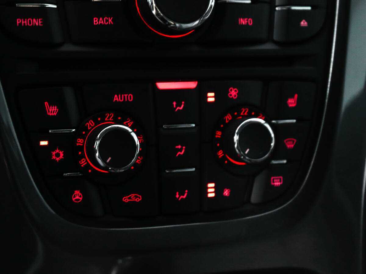 Купить Opel Astra, 2013, 174 484 км.. Фото: #12