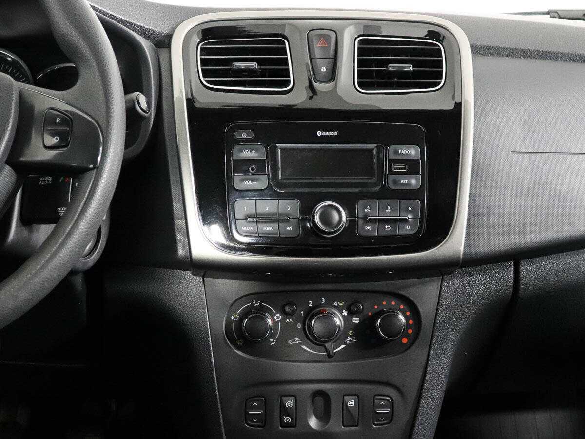 Купить Renault Logan, 2018, 124 000 км.. Фото: #11