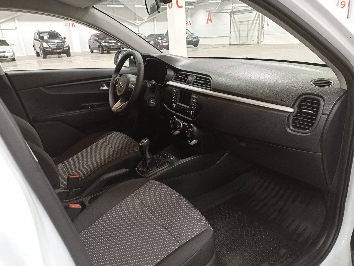 Купить Kia Rio, 2019, 70 139 км.. Фото: #10