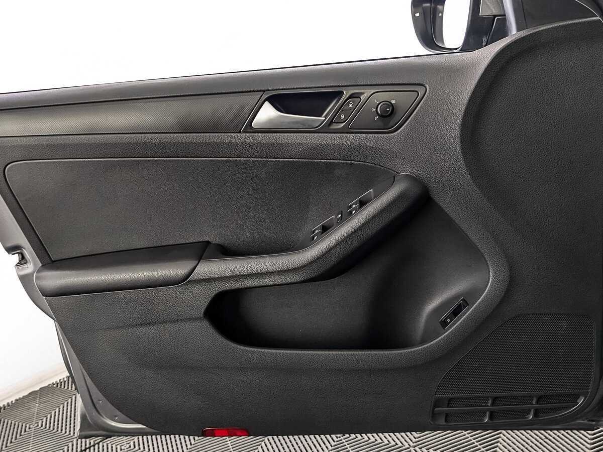 Купить Volkswagen Jetta, 2016, 227 183 км.. Фото: #18