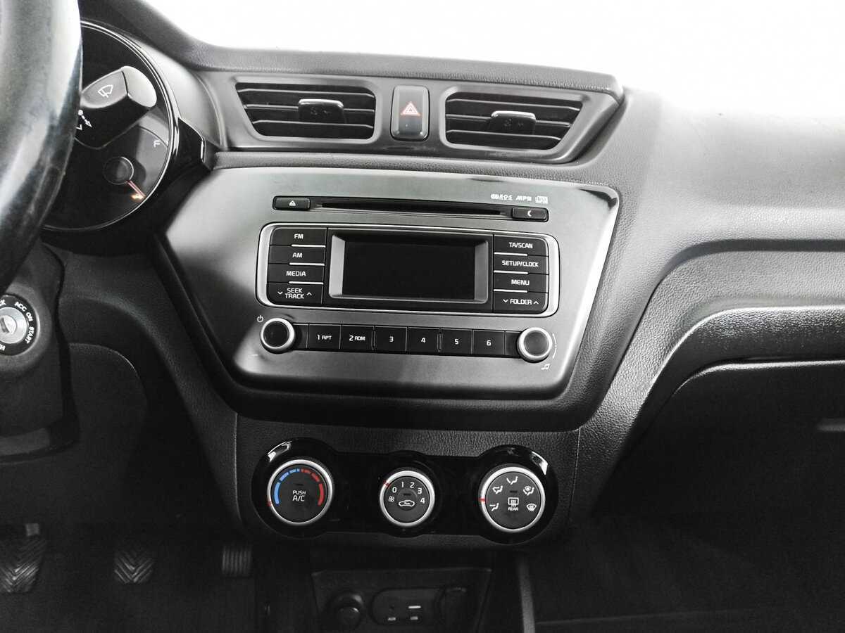 Купить Kia Rio, 2015, 196 215 км.. Фото: #12