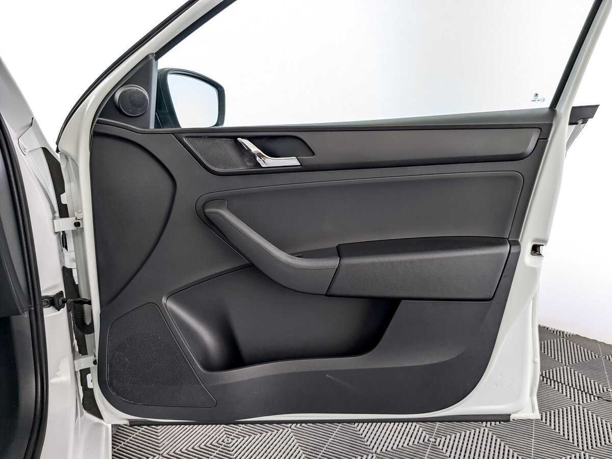 Купить Skoda Rapid, 2017, 79 526 км.. Фото: #23