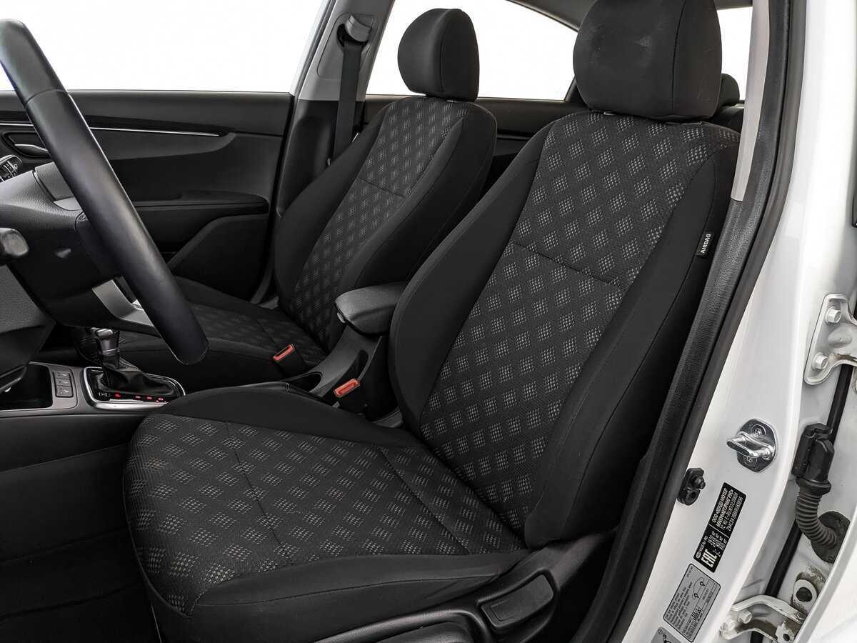 Купить Kia Rio, 2018, 101 621 км.. Фото: #17